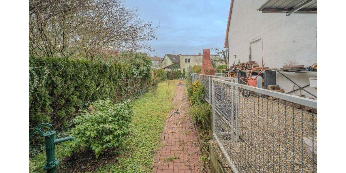 Einfamilienhaus Edingen-Neckarhausen Edingen - 7 Zimmer, 283 m&sup2;, 645.000&euro; | Angebot:25669391