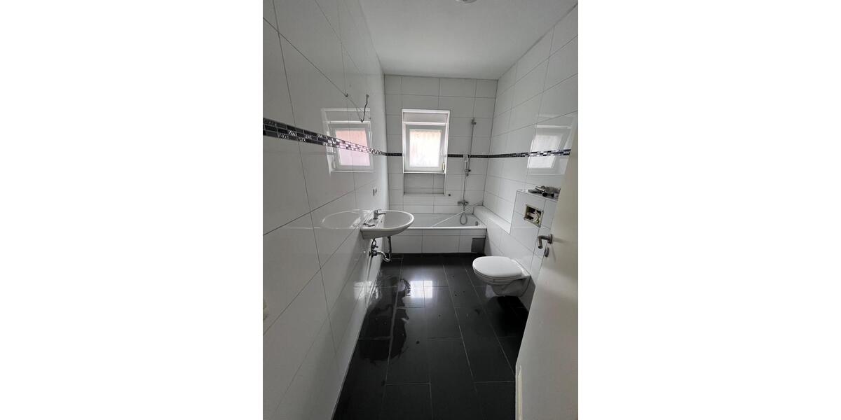 Erdgeschoßwohnung Mannheim Neckarstadt-Ost - 3 Zimmer, 85 m&sup2;, 1.400&euro; | Angebot:25875386