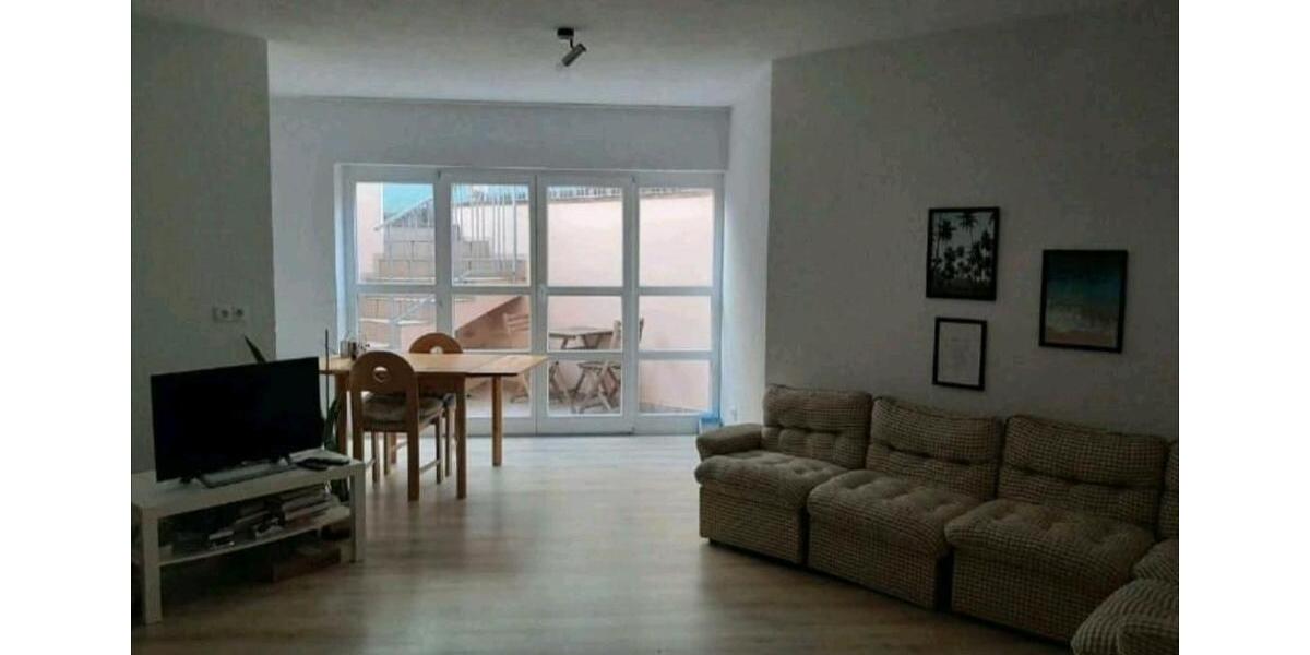 Helle Souterrainwohnung in Neuhausen 1ZKB mit Stellplatz und EBK 1 zimmer