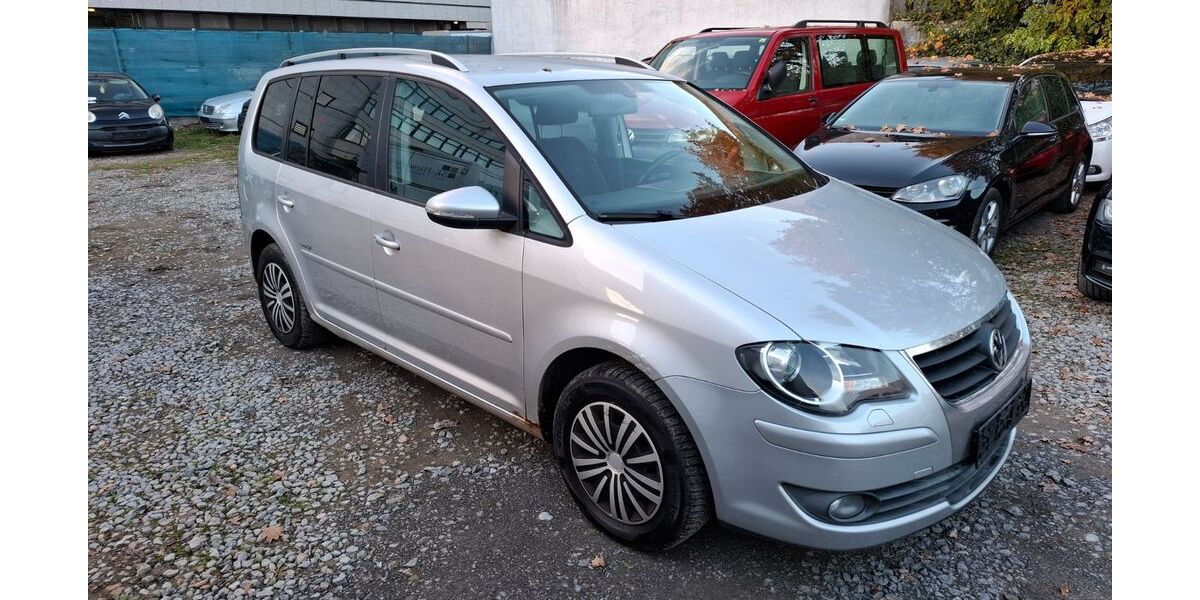VW Touran 200.000 km 1.399 &euro; Walldorf (bei Heidelberg) 69190