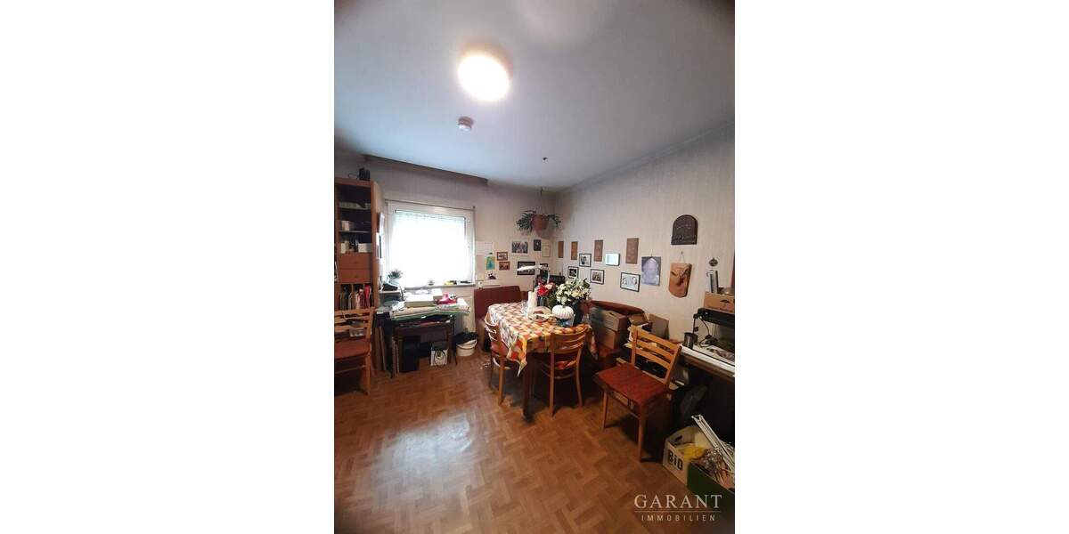 Mehrfamilienhaus, Wohnhaus Haßloch - 8 Zimmer, 198 m&sup2;, 630.000&euro; | Angebot:25097077