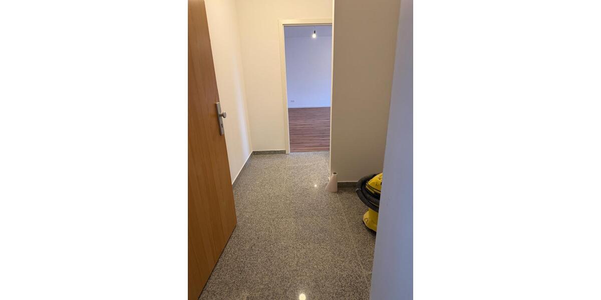 Etagenwohnung Ludwigshafen am Rhein Ludwigshafen-Hemshof - 2 Zimmer, 45 m&sup2;, 165.000&euro; | Angebot:25987136