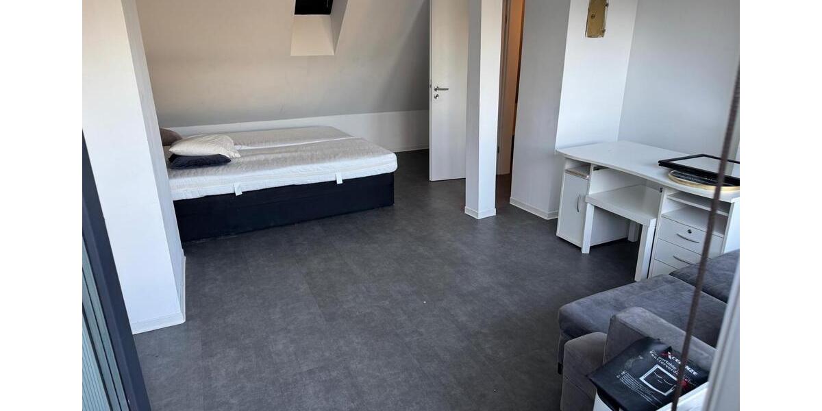 Dachgeschoßwohnung Ludwigshafen am Rhein Ludwigshafen-Oggersheim - 1 Zimmer, 45 m&sup2;, 700&euro; | Angebot:26211726