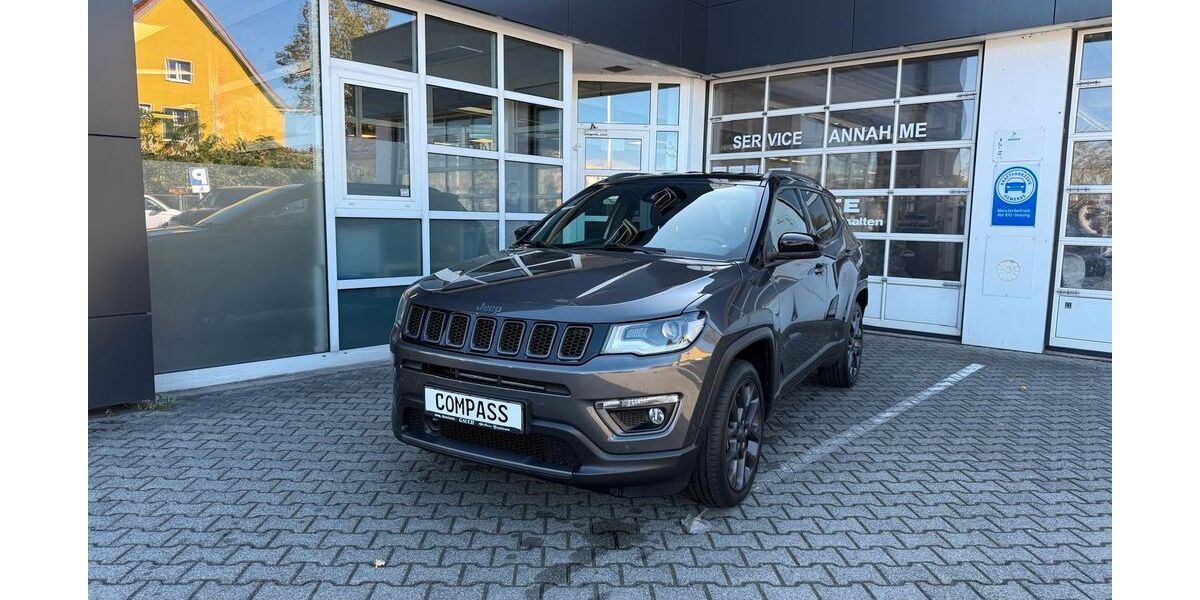 Jeep Compass 76.000 km 22.800 &euro; Mannheim 68169