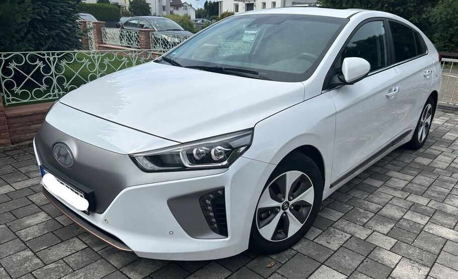 IONIQ
