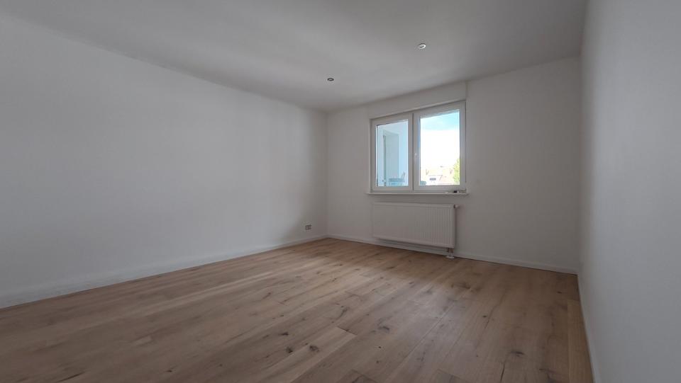 Etagenwohnung Mannheim Rheinau - 4.5 Zimmer, 106 m&sup2;, 1.700&euro; | Angebot:26254450