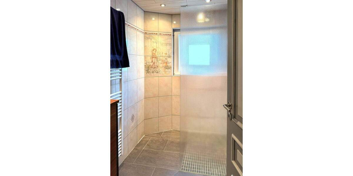 Mehrfamilienhaus, Wohnhaus Brühl - 7 Zimmer, 200 m&sup2;, 398.000&euro; | Angebot:24857754