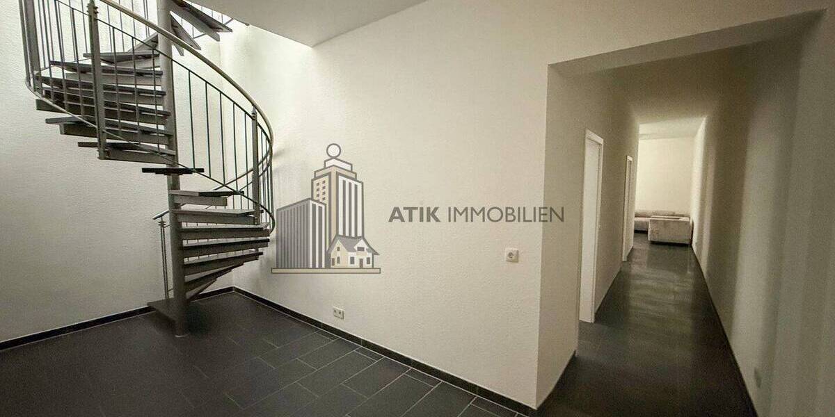 ATIK: Helle 7-Zimmer-Whg direkt am Marktplatz, ideal für WG-Nutzung, nur wenige Minuten von der Uni - Etagenwohnung Mannheim Quadrate | Angebot:26267224