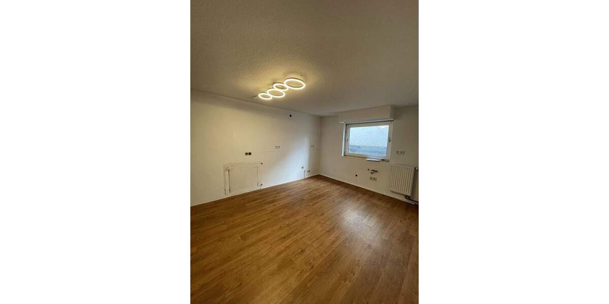 Etagenwohnung Neustadt Haardt - 4 Zimmer, 115 m&sup2;, 850&euro; | Angebot:25274377