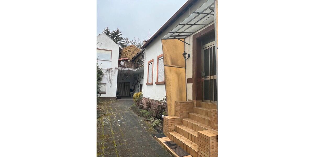 Mehrfamilienhaus, Wohnhaus Böhl-Iggelheim Iggelheim - 8 Zimmer, 150 m&sup2;, 320.000&euro; | Angebot:26235121