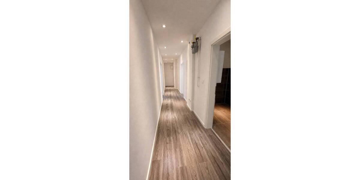 Etagenwohnung Frankenthal - 5 Zimmer, 100 m&sup2;, 1.280&euro; | Angebot:26789349