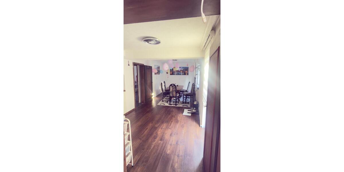 Reihenhaus Ludwigshafen am Rhein - 4.5 Zimmer, 140 m&sup2;, 1.300&euro; | Angebot:25715290