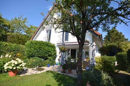 Haus Worms / Horchheim Horchheim - 5 Zimmer, 178 m&sup2;, 1.850&euro; | Angebot:27243876