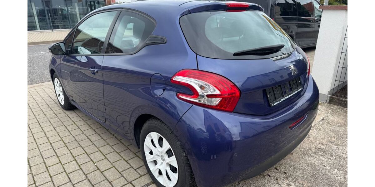 Peugeot 208 164.500 km 3.490 &euro; Worms 67551