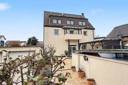 Haus Viernheim - 10 Zimmer, 236 m&sup2;, 480.000&euro; | Angebot:26133390