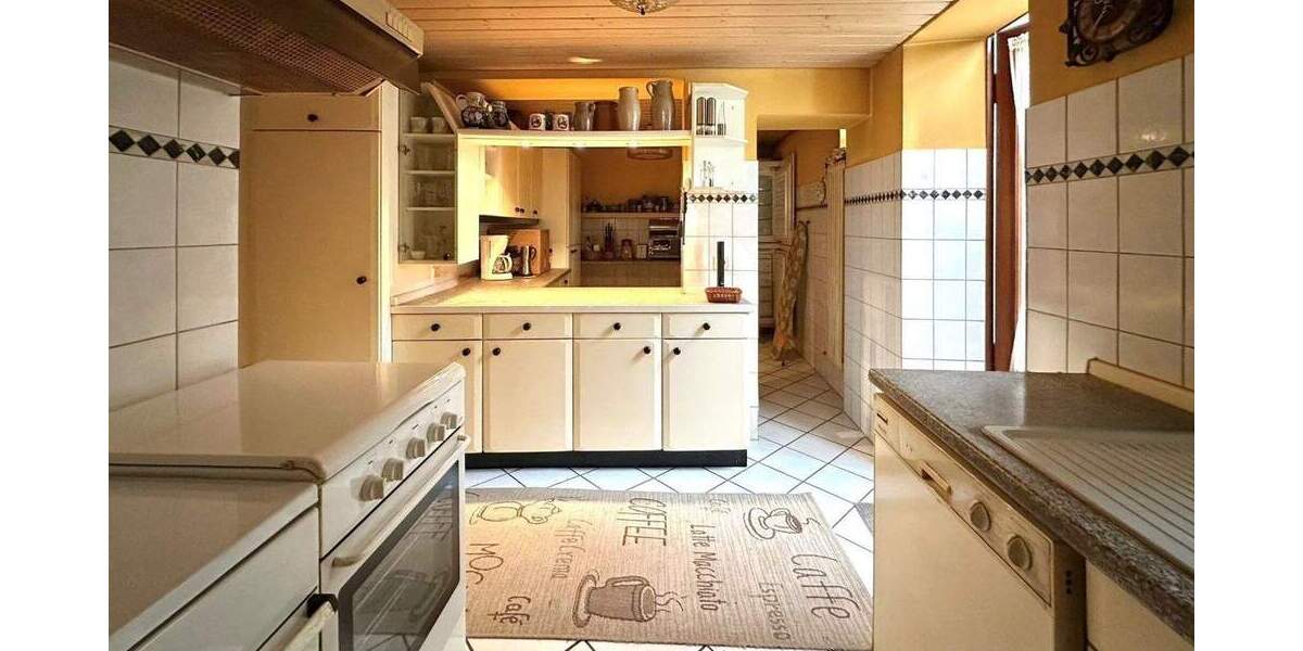 Einfamilienhaus Neustadt Mußbach - 7 Zimmer, 112 m&sup2;, 160.000&euro; | Angebot:25776329