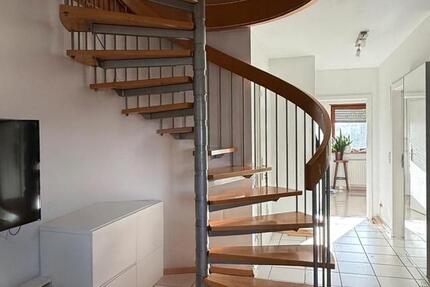 Provionsfrei: 4,5-Zimmer-Maisonettenwohnung mit Tiefgaragestellp. 4.5 zimmer