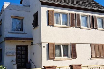 Haus Worms Vororte Südwest - 6 Zimmer, 170 m&sup2;, 410.000&euro; | Angebot:25935439