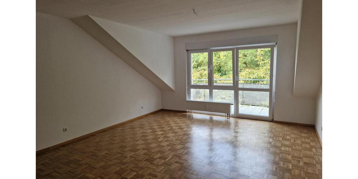 Helle renov. 3-Zimmer Dachgeschosswohnung mit Balkon in Leimen 3 zimmer