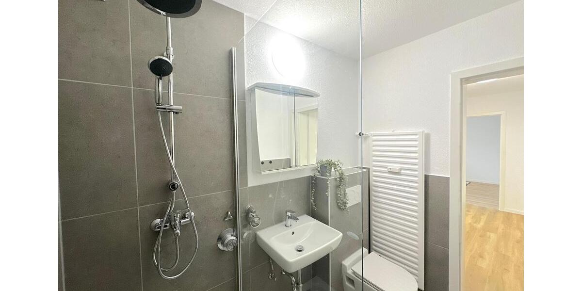 Moderne frisch Sanierte und Renovierte WG in Heidelberg 3 zimmer