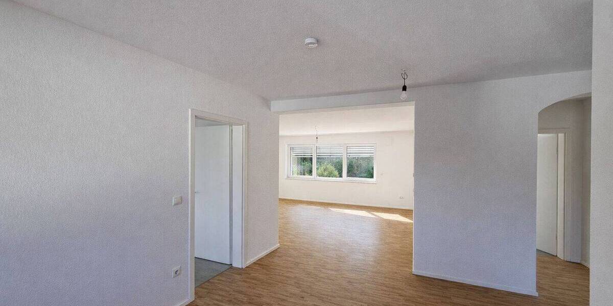 Mehrfamilienhaus, Wohnhaus Bad Dürkheim - 5 Zimmer, 156 m&sup2;, 1.800&euro; | Angebot:26204183