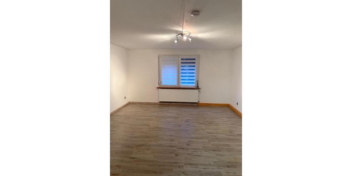 Erdgeschoßwohnung Bürstadt - 3 Zimmer, 75 m&sup2;, 780&euro; | Angebot:25971737