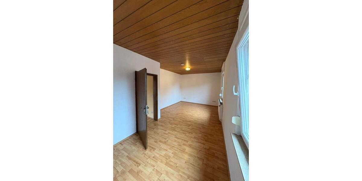 Mehrfamilienhaus, Wohnhaus Ludwigshafen Rheingönheim - 8 Zimmer, 206 m&sup2;, 550.000&euro; | Angebot:25717517