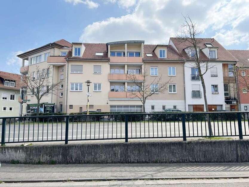Wohnung zum Kaufen in Bad Dürkheim 257.000 € 83.3 m²