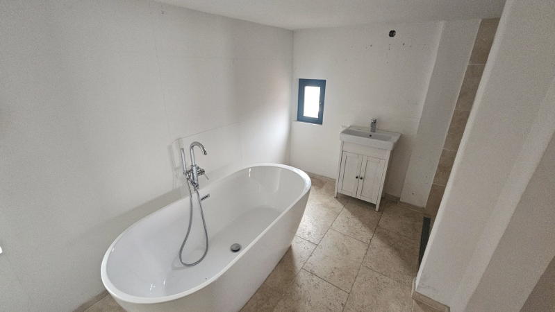 ObjNr:19666 - Ruhig gelegenes EFH (Haus- Hofbauweise) in 2. Reihe in Neustadt-MUSSBACH 4 zimmer