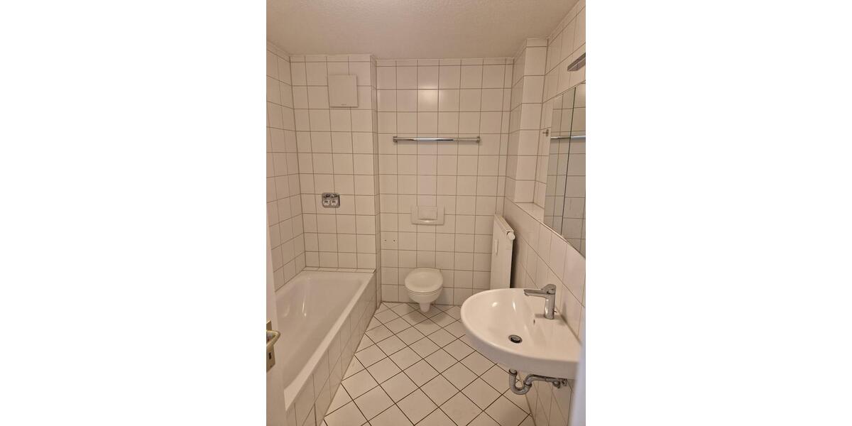 Helle renov. 3-Zimmer Dachgeschosswohnung mit Balkon in Leimen 3 zimmer