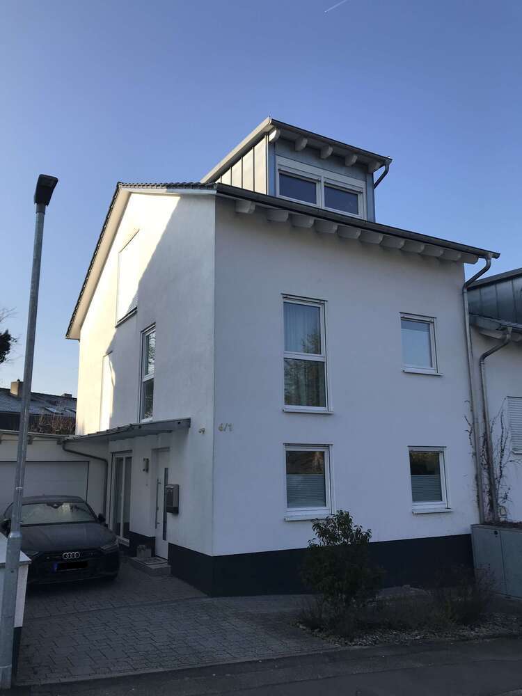 Haus zum Mieten in Weinheim 2.500 € 170 m²