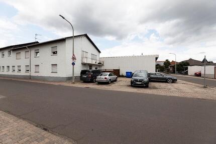 Wohnung Weisenheim am Sand - 5 Zimmer, 5 m&sup2;, 60&euro; | Angebot:26033607