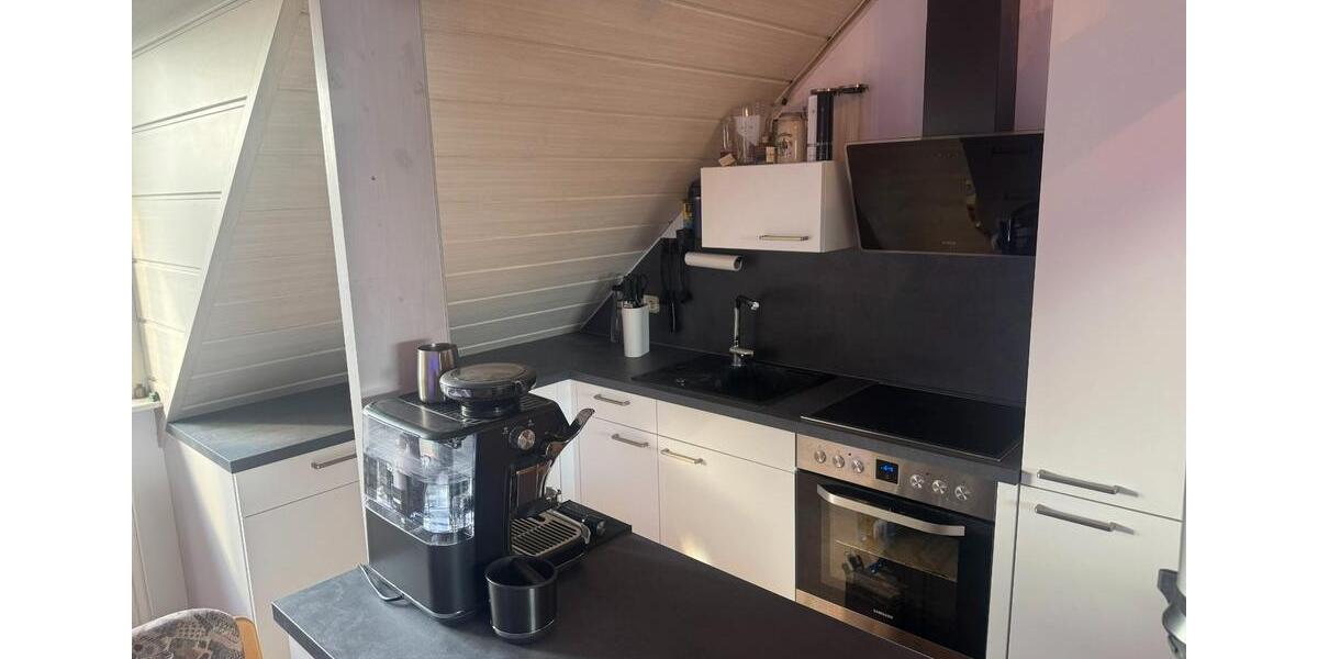 Dachgeschoßwohnung Heddesheim - 3.5 Zimmer, 84 m&sup2;, 1.050&euro; | Angebot:25982342