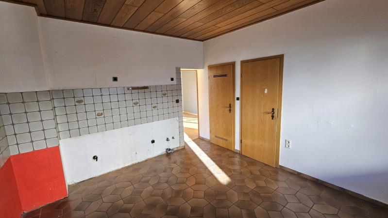 ObjNr:19144 - Geräumiges Haus für z.B. 2 Generationen in ruhiger Ortsrandlage in Heuchelheim - Zweifamilienhaus Heuchelheim bei Frankenthal | Angebot:15064669