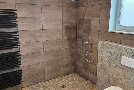 Wohnung zum Mieten in Eisenberg-Steinborn 1.150 € 84 m² 3 zimmer