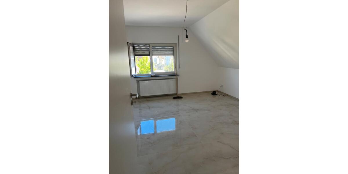 Dachgeschoßwohnung Bensheim - 3 Zimmer, 70 m&sup2;, 1.000&euro; | Angebot:27628758