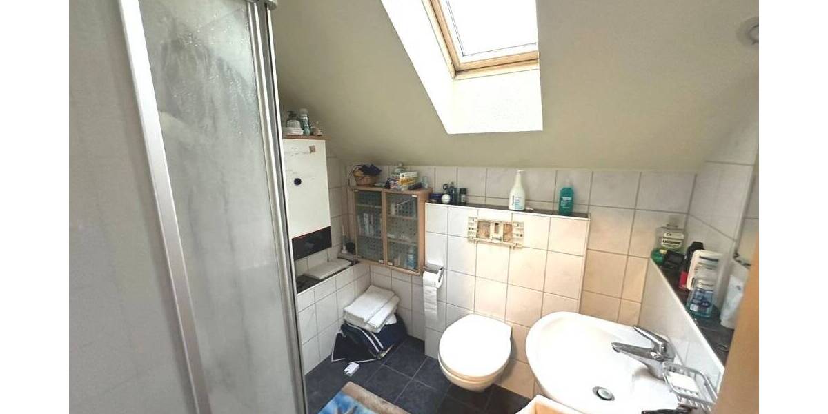 GLOBAL INVEST SINSHEIM | Großes, sehr gepflegtes Reihenendhaus in zentraler und ruhiger Lage von Wiesloch-Baiertal 6 zimmer