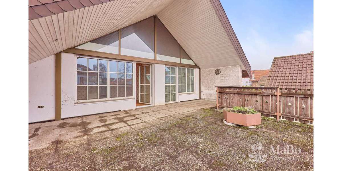 Einfamilienhaus Sankt Leon-Rot Rot - 17 Zimmer, 697 m&sup2;, 1.225.000&euro; | Angebot:27020620