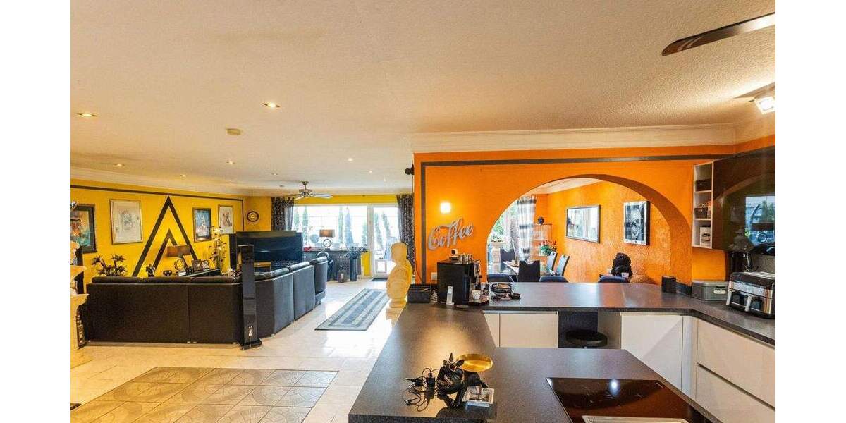 Einfamilienhaus Mannheim Käfertal - 6 Zimmer, 251 m&sup2;, 698.000&euro; | Angebot:25654268