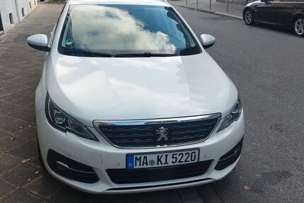 Peugeot 308 81.500 km 13.699 &euro; Mannheim 68199