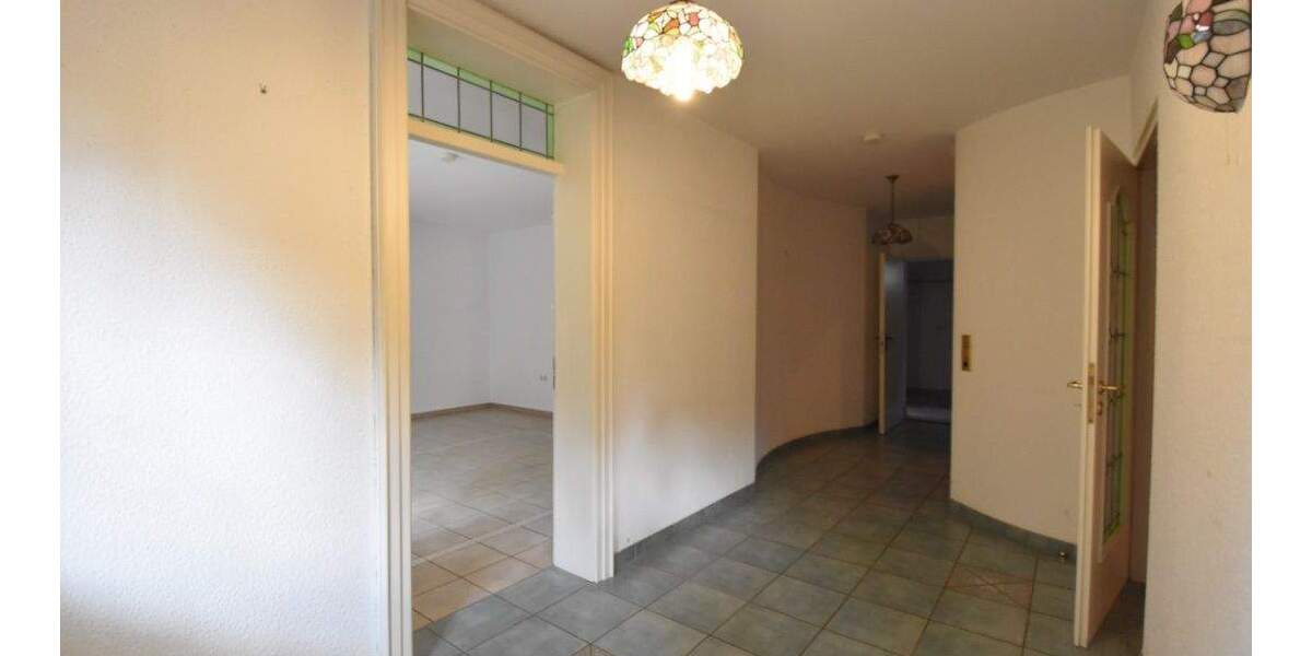 Einfamilienhaus Limburgerhof - 7 Zimmer, 215 m&sup2;, 595.000&euro; | Angebot:25683231