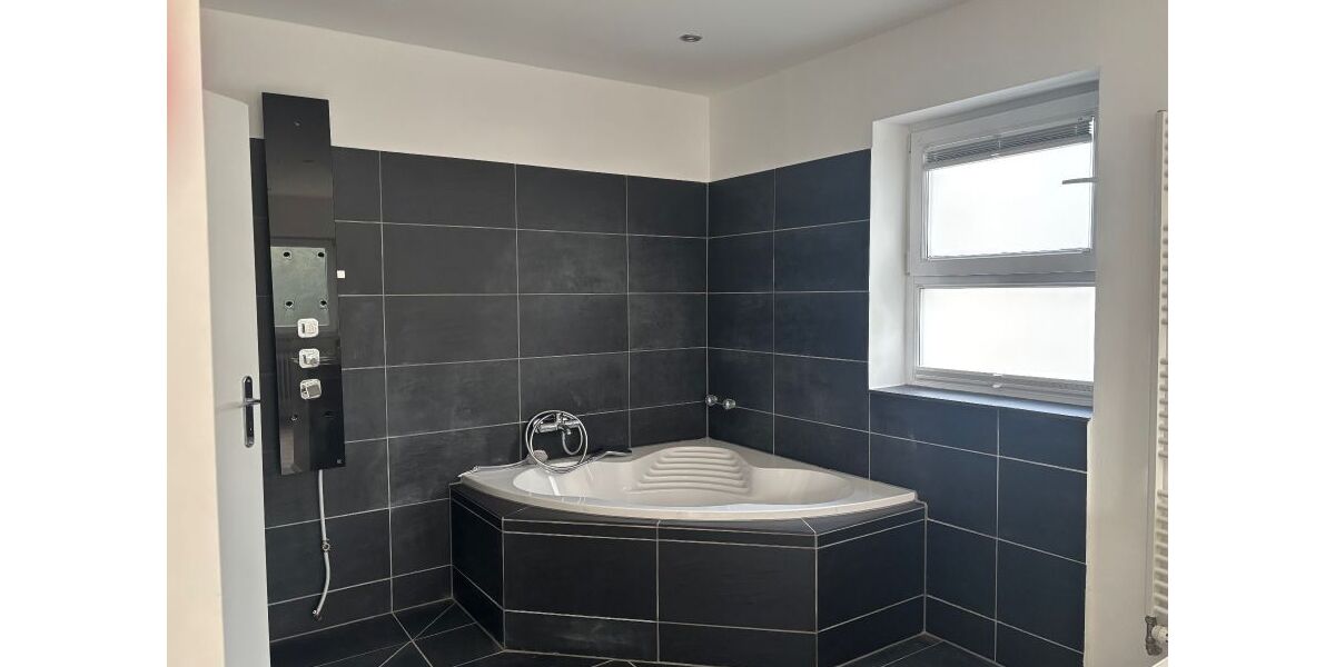 Provisionsfrei* Freistehendes Zwei-Familienhaus in bevorzugter Stadtrandlage in Viernheim - Neuzenlache von privat - Mehrfamilienhaus, Wohnhaus Viernheim | Angebot:24717370