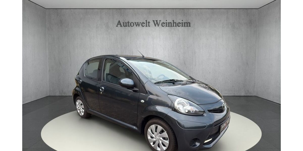 Toyota Aygo (X) 11.500 km 9.999 &euro; Weinheim 69469