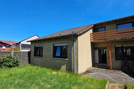 ObjNr:19684 - Freistehendes Einfamilienhaus mit Vor- und Rückgarten sowie Garage und Stellplatz - Haus Eisenberg (Pfalz) | Angebot:20430159