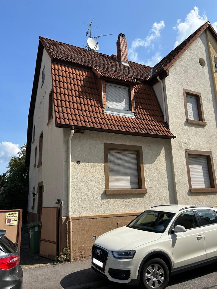 DHH in Heppenheim, sanierungsbedürftig, provisionsfrei