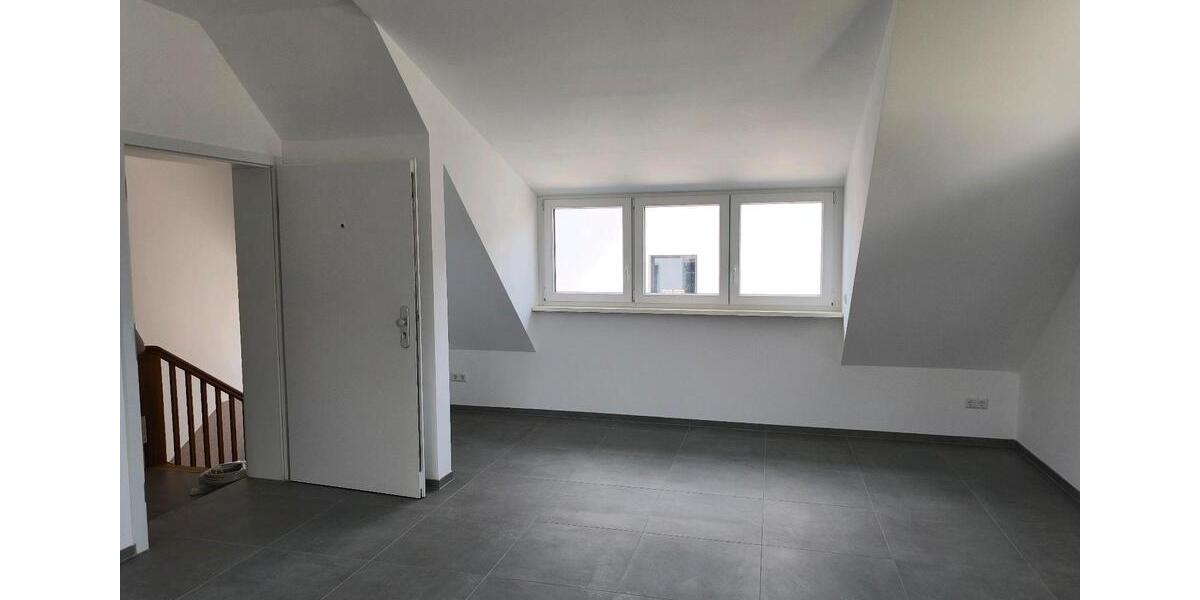 Dachgeschoßwohnung Mannheim Niederfeld - 1 Zimmer, 38 m&sup2;, 700&euro; | Angebot:26238404