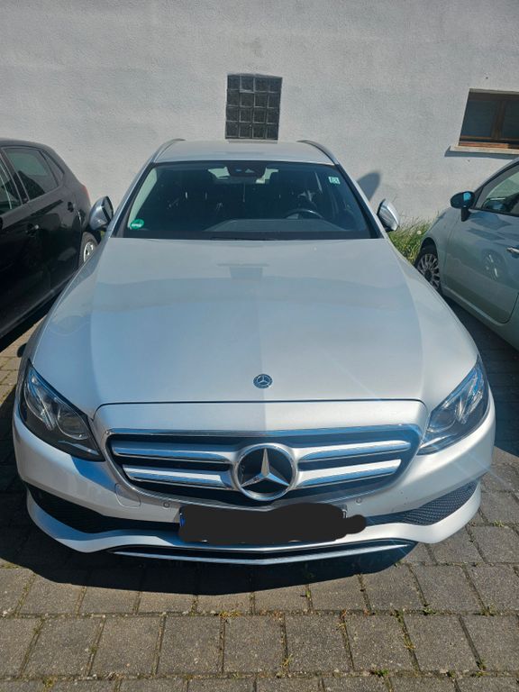 E 220