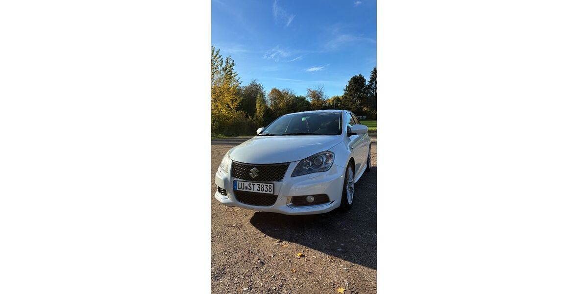 Suzuki Kizashi 317.650 km 7.000 &euro; Ludwigshafen 67071