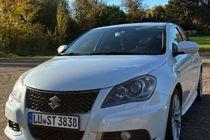 Suzuki Kizashi 317.650 km 7.250 &euro; Ludwigshafen 67071