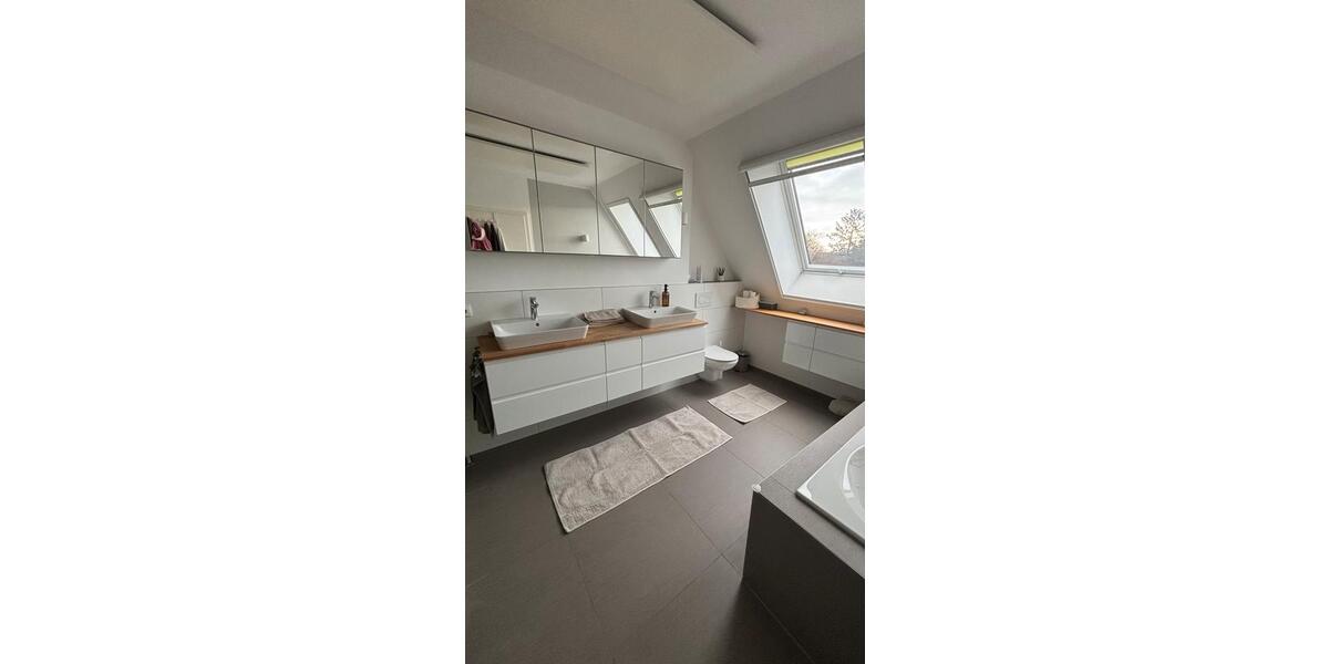 Saniertes Stadthaus mit Wintergarten und Sauna in Hockenheim 8 zimmer